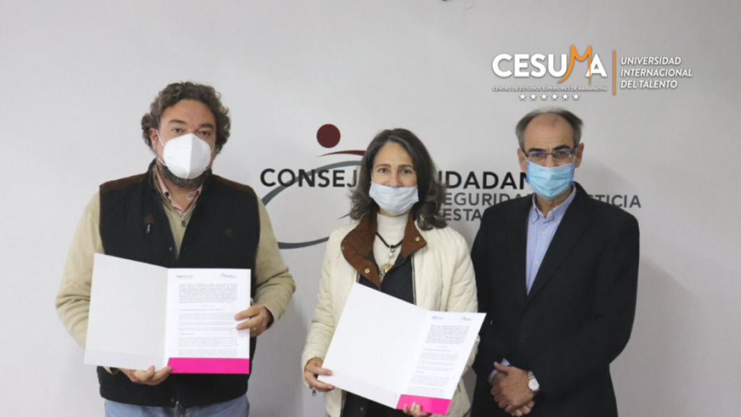 equipo-presentando-covenio