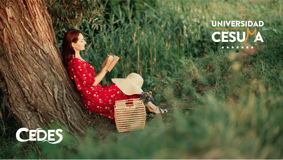 chica-escribiendo-enmedi-de-la-naturaleza