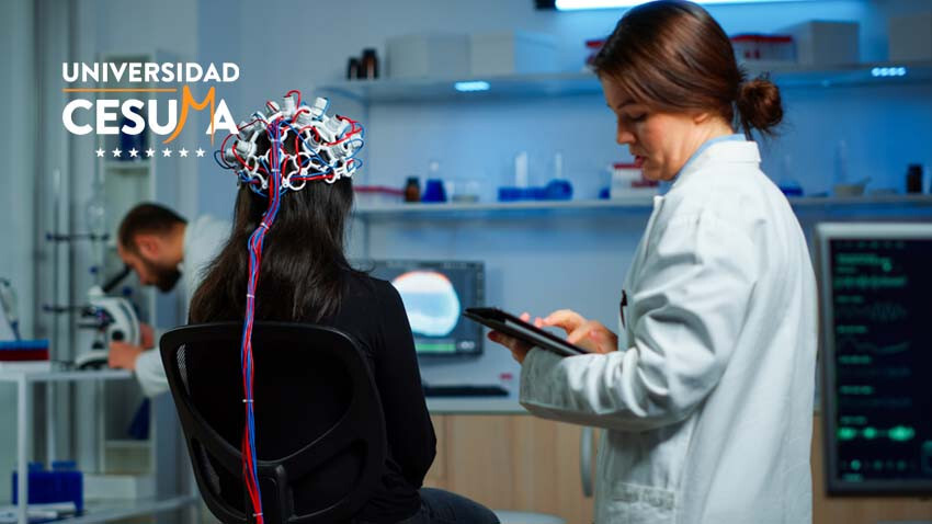 investigadores-analizando-cerebro-de-chica