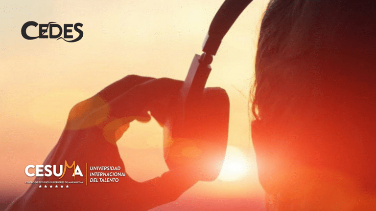 persona-quitandose-audifonos