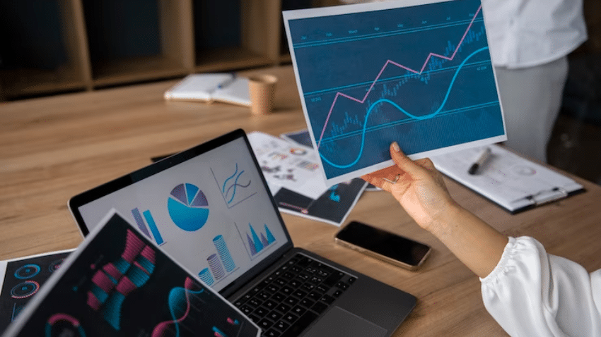 Maestrías y MBA Imagenes-de-CESUMA-26 Desafíos y Soluciones en la Implementación de Proyectos de Big Data y Business Analytics⁣  