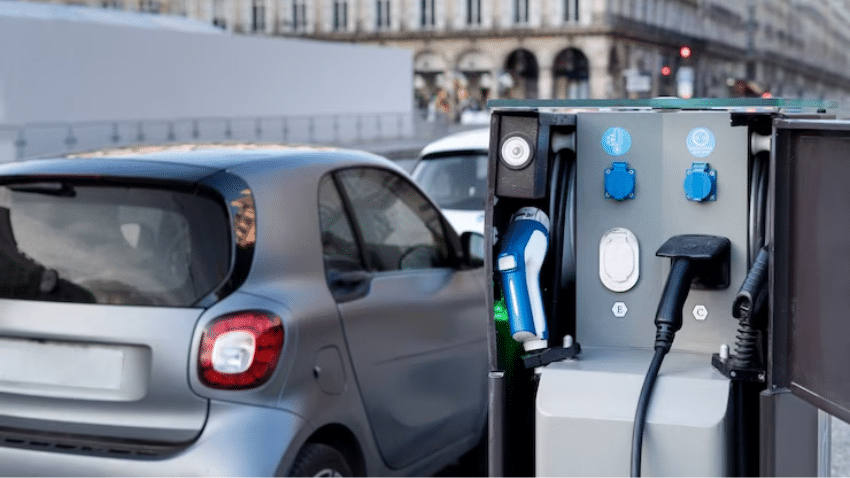 Maestrías y MBA Imagenes-de-CESUMA-5 El Camino hacia la Electrificación del Transporte