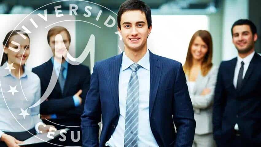 equipo de trabajo con lider al frente equipo de trabajo con lider al frente