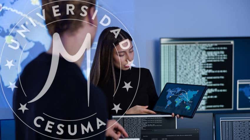 Equipo de ciberseguridad trabaja en un Centro de Operaciones