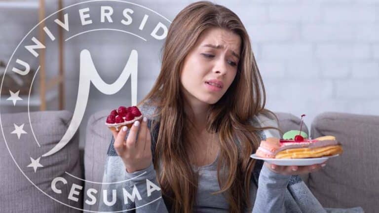 chica agobiada por no saber qué comer