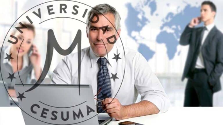 hombre de negocios senior experiencia trabajo en equipo mapa mundial