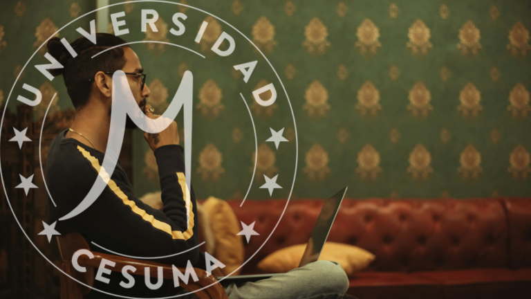 masculino joven pensando