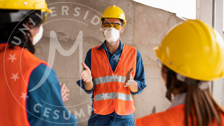 ¿Qué competencias profesionales se adquieren con una maestría en prevención de riesgos laborales?