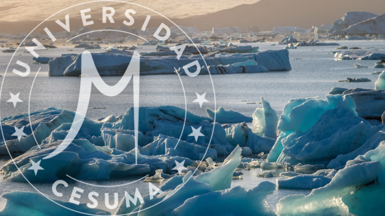 Vista del glaciar que se derrite debido al calentamiento global